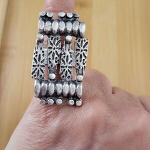 Floral Pattern Antique Silver-Color Statement Ring